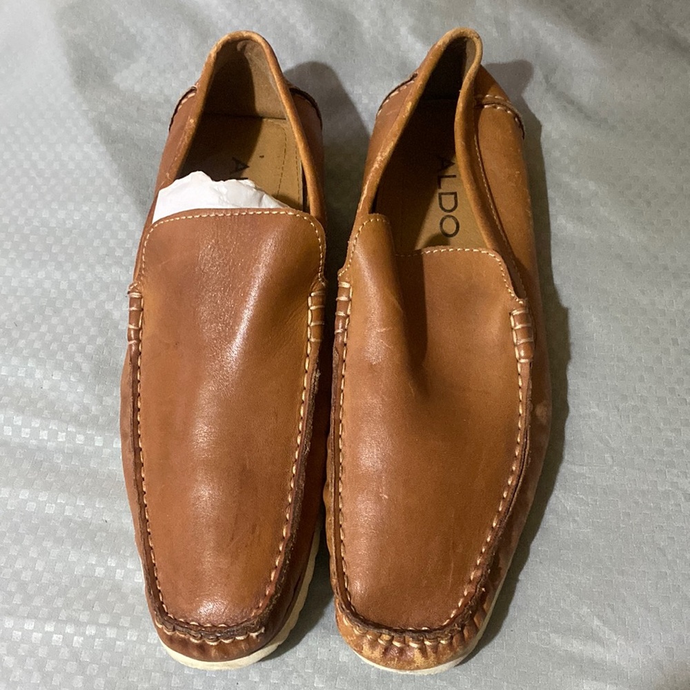 Lightly used Aldo Mens shoes Size 9